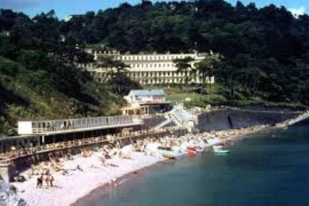 **sunny And Bright, Thatchers Rock One Bed Front Apartment*** Apartment